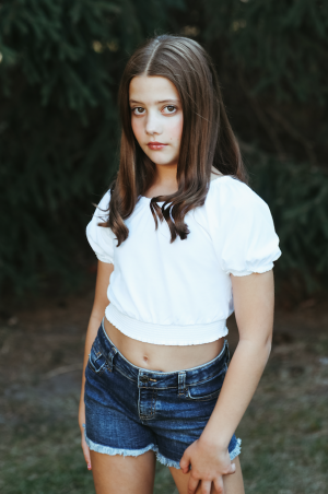 Elle Schneiders-actress-model-Talent Unlimited02