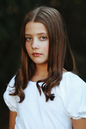 Elle Schneiders-actress-model-Talent Unlimited06