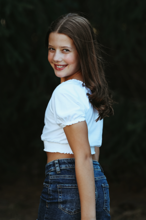 Elle Schneiders-actress-model-Talent Unlimited08